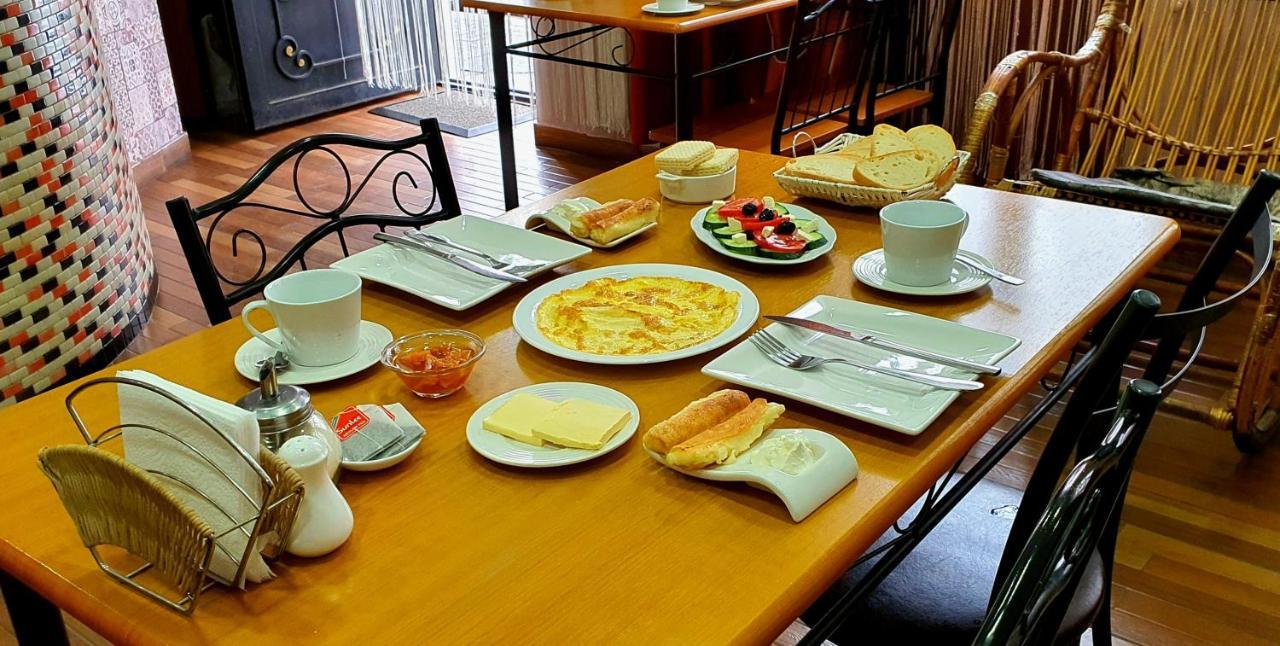 Dzveli Batumi Hotel ภายนอก รูปภาพ