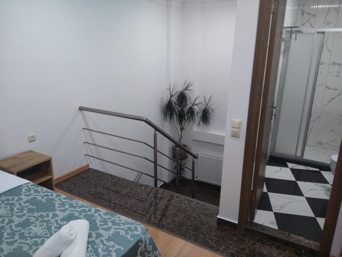 Dzveli Batumi Hotel ภายนอก รูปภาพ